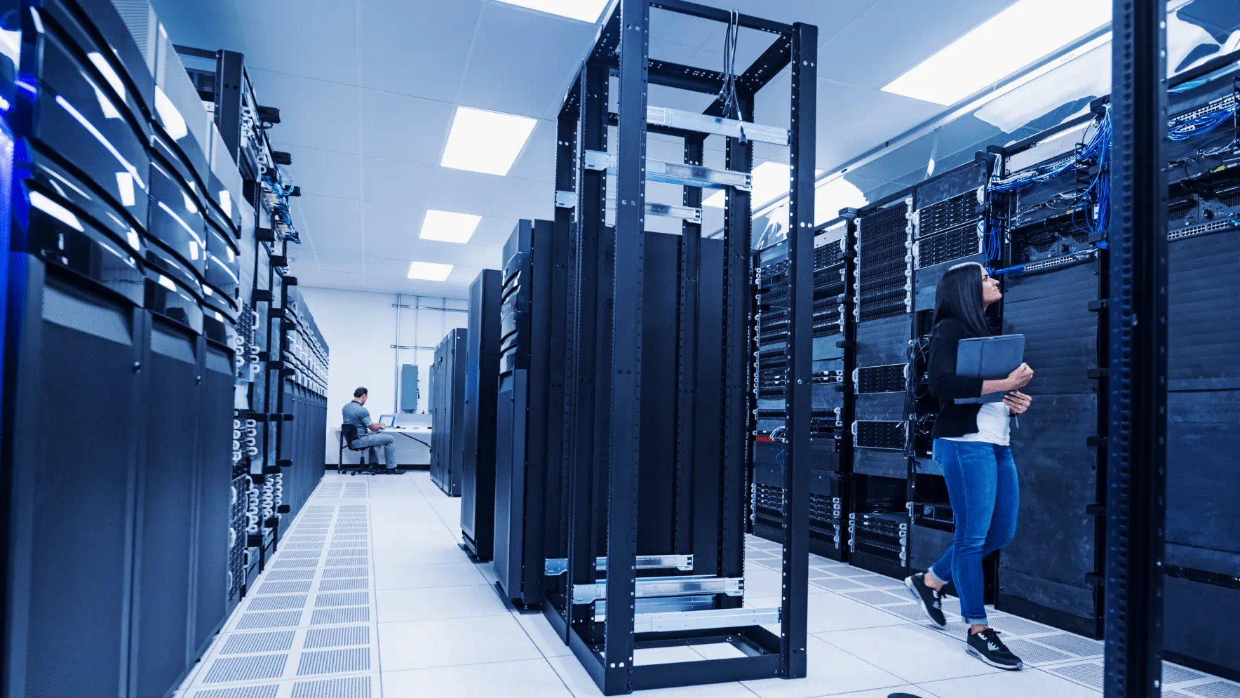 Rechenzentren bilden das Fundament der globalen digitalen Transformation. Ihre Planung und Realisierung ist eine komplexe Herausforderung. 